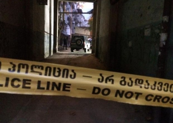 Гражданин в помраченном состоянии рассудка напал ранил в Батуми трех полицейских Гражданин в помраченном состоянии рассудка напал ранил в Батуми трех полицейских