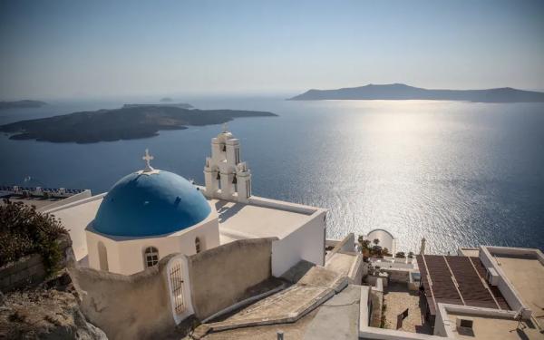 «Бассейны опустели... Наихудшим сценарием будут толчки магнитудой 6,0» - Какова ситуация на Санторини сейчас, после сотен землетрясений «Бассейны опустели... Наихудшим сценарием будут толчки магнитудой 6,0» - Какова ситуация на Санторини сейчас, после сотен землетрясений