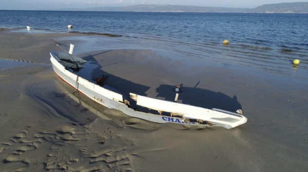 После землетрясений на Санторини море в Турции отступило на 200 метров от берега — связаны ли эти события и чего следует ожидать