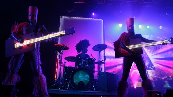 Два вместо одного – объявлена скидка на билеты на концерты легендарных групп в Грузии