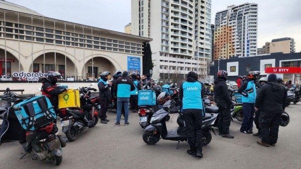 Курьеры служб доставок получат собственную зону отдыха в Тбилиси Курьеры служб доставок получат собственную зону отдыха в Тбилиси