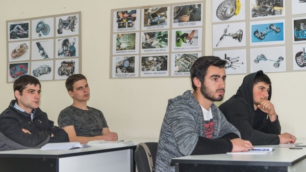 Мэрия Тбилиси запускает новый этап программы "Учись и трудоустройся"