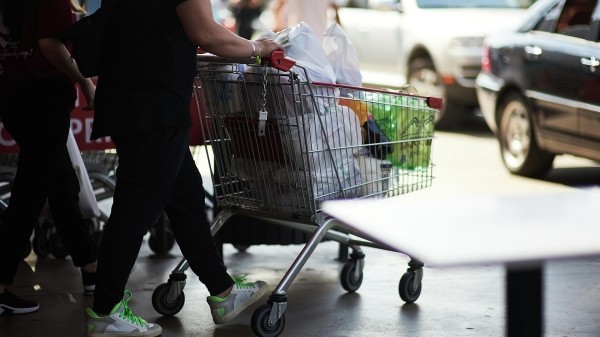 Что мы пьем? Грузинскую компанию уличили в обмане с соками Что мы пьем? Грузинскую компанию уличили в обмане с соками