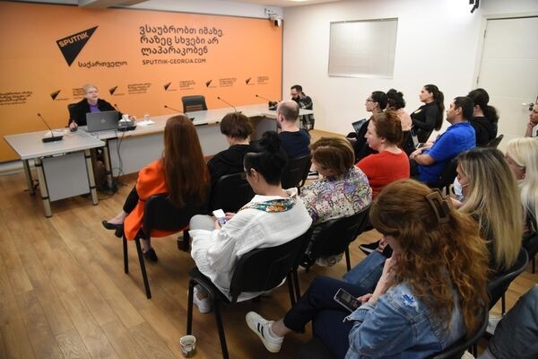 В Тбилиси прошел модуль просветительской программы SputnikPro – фото В Тбилиси прошел модуль просветительской программы SputnikPro – фото
