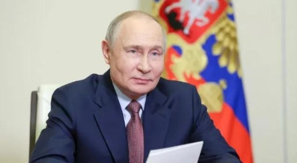 Владимир Путин подписал указ, упрощающий процедуру получения гражданства РФ для жителей оккупированных Абхазии и Цхинвальского региона Владимир Путин подписал указ, упрощающий процедуру получения гражданства РФ для жителей оккупированных Абхазии и Цхинвальского региона