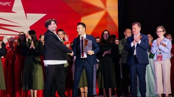 Певец из Грузии стал лауреатом международного фестиваля "Солдатский конверт" в Ставрополе Певец из Грузии стал лауреатом международного фестиваля "Солдатский конверт" в Ставрополе