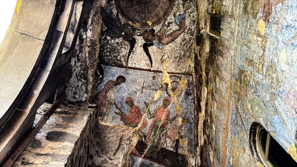 Достопримечательности Грузии: древний пещерный город Вардзия – фото