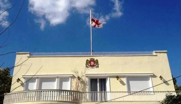 У посольства Грузии в Израиле упал снаряд — какую информацию распространяет посольство У посольства Грузии в Израиле упал снаряд — какую информацию распространяет посольство