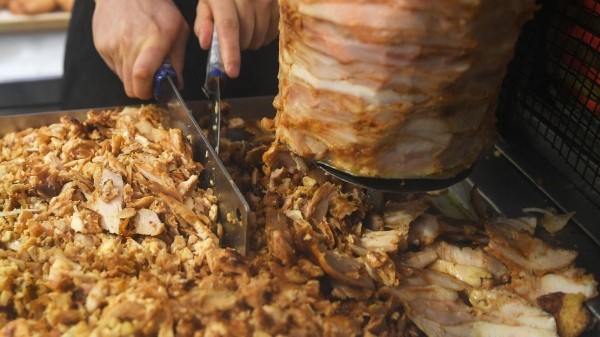 Что мы едим – сальмонеллу обнаружили в тбилисской шаурме