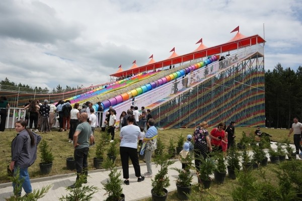 От рекордсмена Гиннесса - «Бриллиантового моста» до «Диснейленда» региона: Kass Land создал в Грузии лучший парк аттракционов