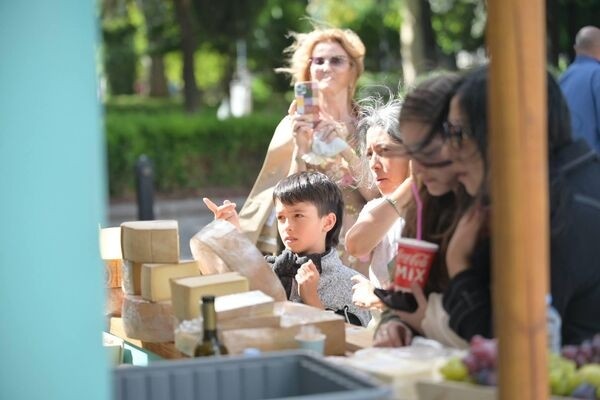 Тбилисоба 2025: город говорит на языке вкуса и традиций Тбилисоба 2025: город говорит на языке вкуса и традиций