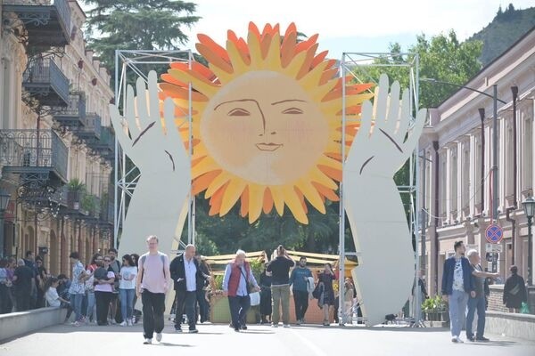 Тбилисоба 2025: город говорит на языке вкуса и традиций Тбилисоба 2025: город говорит на языке вкуса и традиций