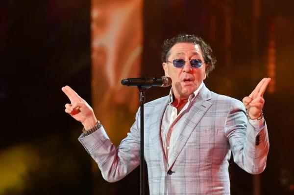 Какой гонорар получают за новогодние концерты грузинские исполнители российской эстрады, и кто из них самый высокооплачиваемый