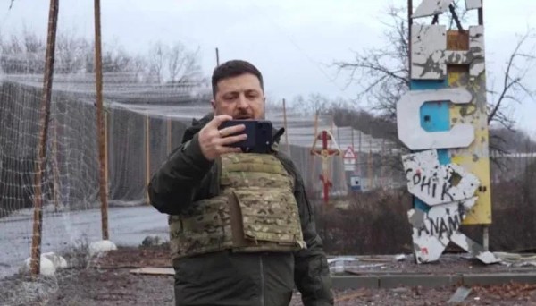 Владимир Зеленский побывал в Купянске - город, о взятии которого недавно докладывали Путину