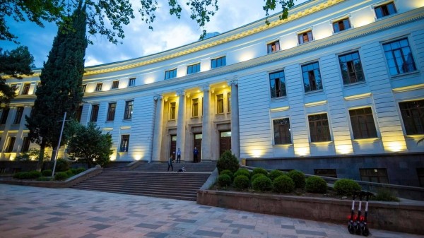 Государство берет на себя финансирование обучения студентов в госвузах Грузии