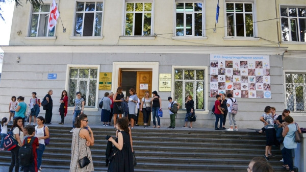 Уволенным за насилие педагогам в Грузии запретят работать в системе образования