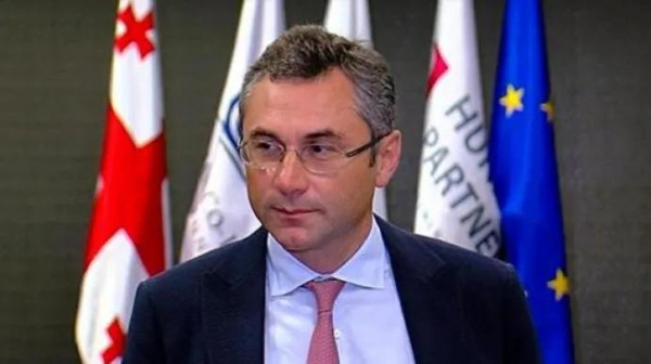 Ираклий Рухадзе &ndash; После долгих и напряженных консультаций с моими партнерами, мы приняли решение, что в сегодняшней ситуации, самым разумных выходом будет наше прощание с &bdquo;Имеди&ldquo;