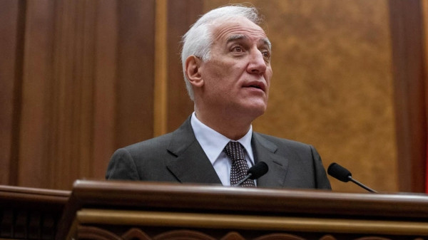 Президент Армении прибыл на похороны Илии II в Тбилиси