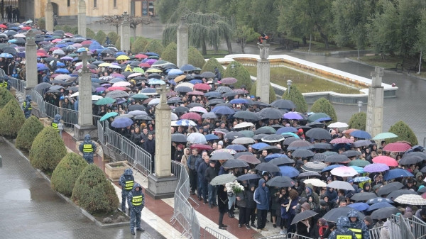 Ограничения на передвижение транспорта действуют в Тбилиси из-за прощания с Патриархом 