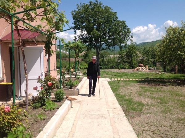 От Сухуми до Хурвалети — история директора дома престарелых у линии оккупации От Сухуми до Хурвалети — история директора дома престарелых у линии оккупации