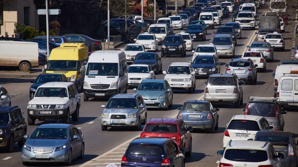 "Количество машин в Тбилиси катастрофически увеличилось" – Каладзе "Количество машин в Тбилиси катастрофически увеличилось" – Каладзе